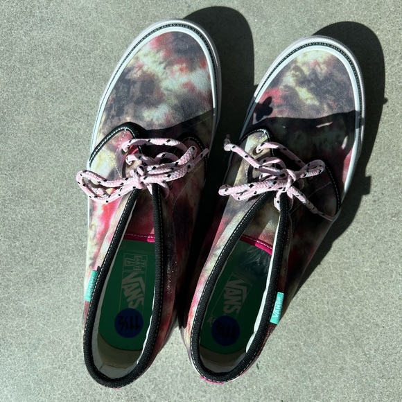 BNWOT Vans Aries UA OG Chukka Boot LX - Picture 4 of 6